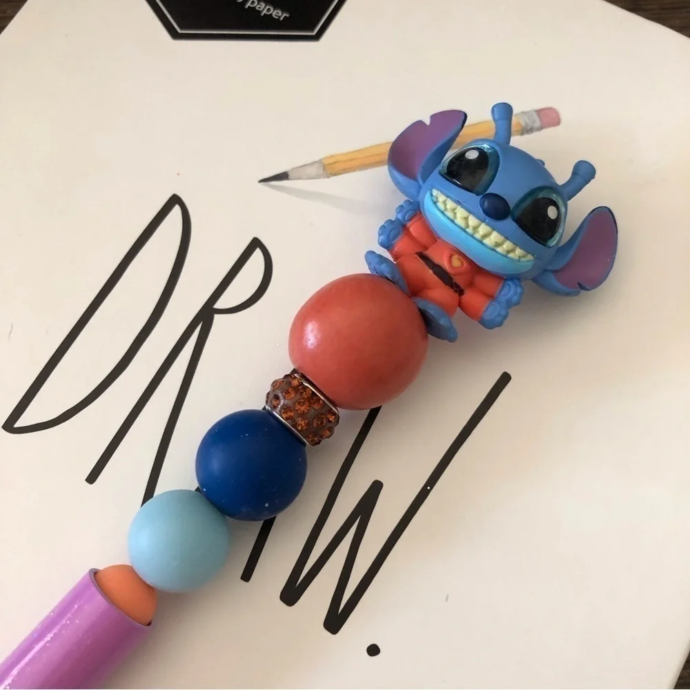 Disney Doorables: Lilo & Stitch: Stitch prisoner 626 handmade beaded pen